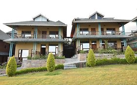 Tiaraa Jujurana Resort & Spa